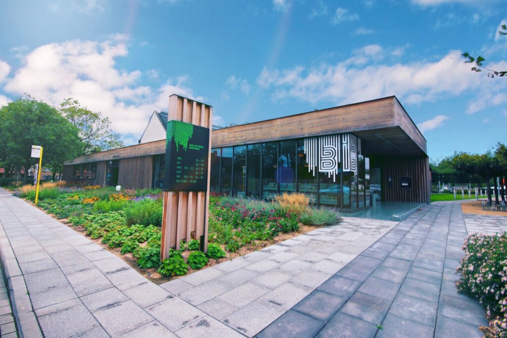 Bib Beernem buitenkant