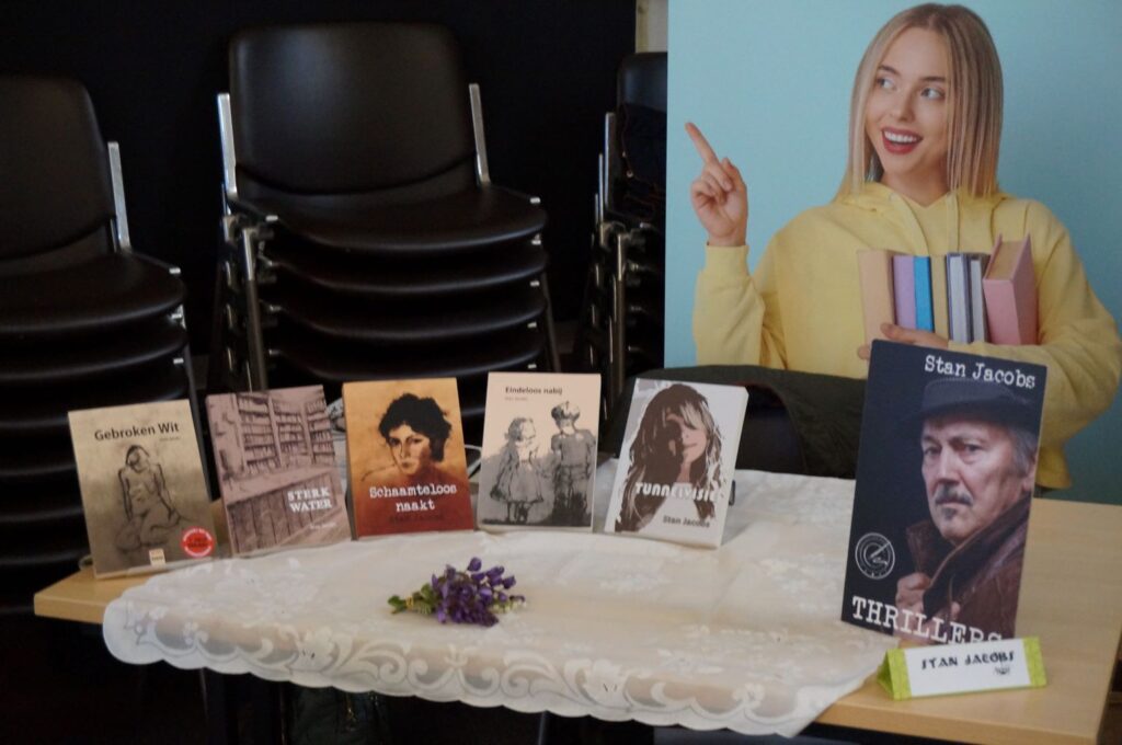 De woordenwevers – editie Bonheiden 2024 - boekenstand Stan Jacobs© Tony Van Den Eede