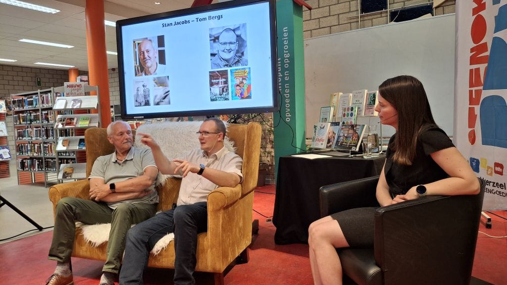 Stan Jacobs & Tom Bergs in de sofa van Woordenwevers Steenokkerzeel 2025